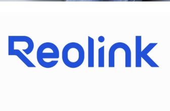 REOLINK Smart 4K UHD Pan & Tilt Security Camera